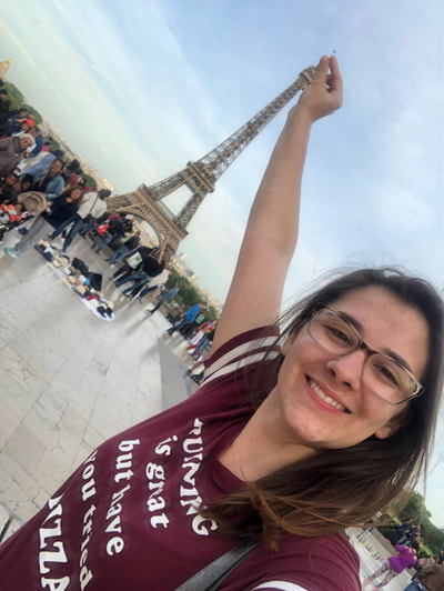 Vendredi 11/05/2018
La première fois que nous sommes allés à la Tour Eiffel, le troisième étage était fermé. J’adore cette photo avec mon t-shirt.